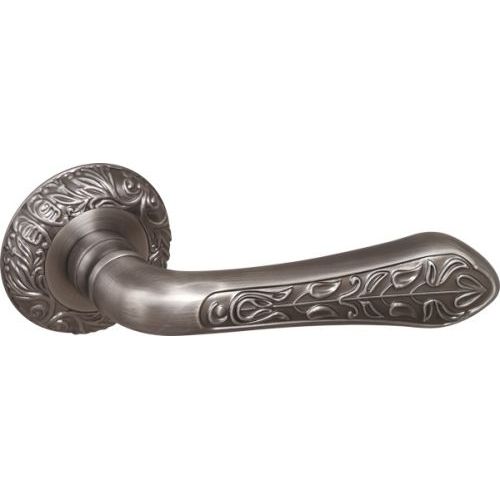 Ручка дверная Fuaro Monarch SM. Цвет - серебро античное.